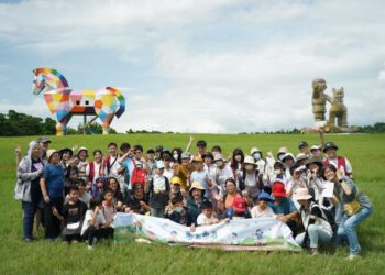 黃偉哲推動身心障礙學童夏日營 五感探索結合照顧者支持 親子攜手共成長 黃偉哲推動身心障礙學童夏日營 五感探索結合照顧者支持 親子攜手共成長
