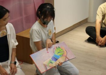 青年專業走入家庭！臺南公共參與行動首場以繪本陪孩子認識情緒