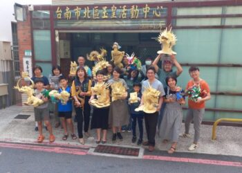 鎮北學堂傳統工藝糊紙結訓 龍年神龍騰躍 鎮北學堂傳統工藝糊紙結訓 龍年神龍騰躍