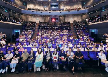 「藝起海洋:海洋新創戲劇」衛武營登場 管碧玲:以藝術書寫島嶼及海洋交融的脈動 「藝起海洋:海洋新創戲劇」衛武營登場 管碧玲:以藝術書寫島嶼及海洋交融的脈動