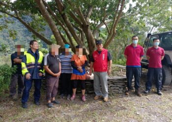 鳳凰颱風來襲 里港警分局協助三地門鄉德文、達來村撤村 鳳凰颱風來襲 里港警分局協助三地門鄉德文、達來村撤村