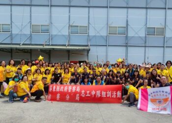 枋寮分局警察志工中隊辦理114年度組訓同時慶祝父親節活動熱鬧溫馨 枋寮分局警察志工中隊辦理114年度組訓同時慶祝父親節活動熱鬧溫馨