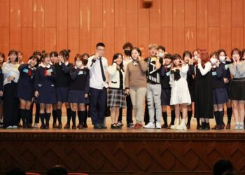 幫媽媽、阿嬷”改嫁” 長榮女中造型大賽秀婚紗 幫媽媽、阿嬷”改嫁” 長榮女中造型大賽秀婚紗