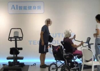 健康福祉展開幕，跨越五世紀的醫療史程與智慧居家照護，民眾參觀後充滿期待