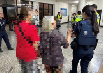 失智瘖啞老嫗迷途　東港暖警助團圓