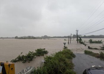 凱米颱風來襲 八掌溪堤防破口溢堤 市府緊急動員搶險