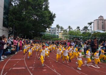 台南光華幼兒園創舉~百位親子同起跑8分鐘馬拉松