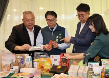 黃偉哲見證簽署合作意向書 台南愛文芒果、金鑽鳳梨成功打入韓國市場