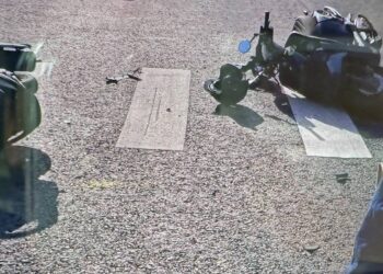 機車未保持安全距離釀事故 2騎士受傷 左警迅速到場處理