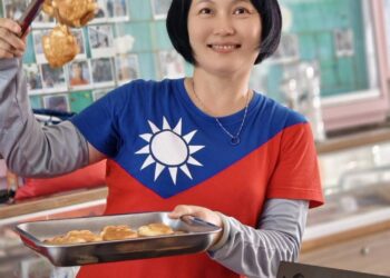 以愛環島不止步 李品蓁穿「國旗裝」點亮全台溫暖力量 以愛環島不止步 李品蓁穿「國旗裝」點亮全台溫暖力量