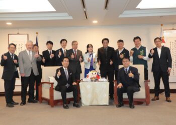山口縣議會島田教明會長拜會黃偉哲 雙邊交流朝向多元化發展 山口縣議會島田教明會長拜會黃偉哲 雙邊交流朝向多元化發展