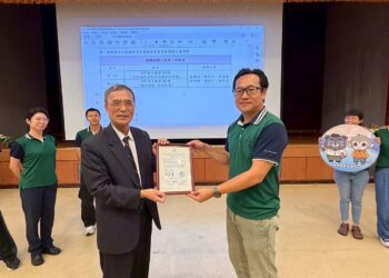 美和科大《KPT電子報》推動數位全民國防 榮獲第16屆國際華文電子書大賽人氣雙料大獎 美和科大《KPT電子報》推動數位全民國防 榮獲第16屆國際華文電子書大賽人氣雙料大獎