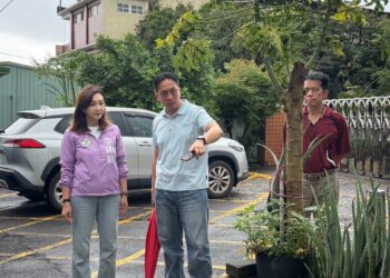 李雨庭議員不畏風雨涉水關心通學安全，中芸國小周邊步道改善持續推動