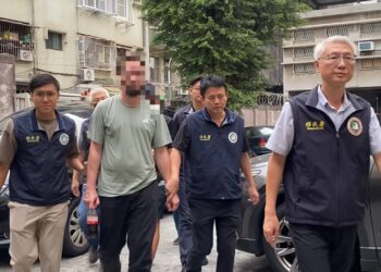 外國人利用觀光趴趴走籌醫療費用？ 遭移民署查獲遣返