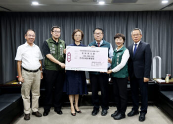 跨越太平洋的溫暖 黃偉哲感謝美國大洛杉磯台灣會館捐款助台南災後重建 跨越太平洋的溫暖 黃偉哲感謝美國大洛杉磯台灣會館捐款助台南災後重建