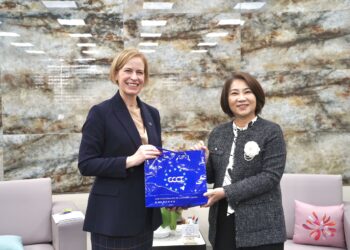 歐洲在臺商務協會 理事長拜會屏縣府 歐洲在臺商務協會 理事長拜會屏縣府
