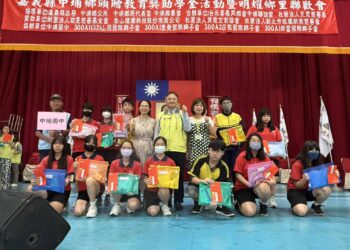 中埔聯誼會攜手天恩慈善會與多家公益團體　獎助學金與路燈點亮偏鄉希望