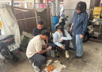 婦誤信投資廣告遭詐騙 陽明警機警設局逮人 婦誤信投資廣告遭詐騙 陽明警機警設局逮人