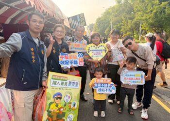春節市集熱鬧開跑 潮警「跨域共創.屏安同行」宣導團全面啟動暨潮州警訊 春節市集熱鬧開跑 潮警「跨域共創.屏安同行」宣導團全面啟動暨潮州警訊