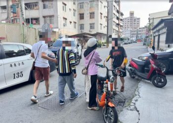 春節失智高齡翁迷失　暖心屏警指引助團圓